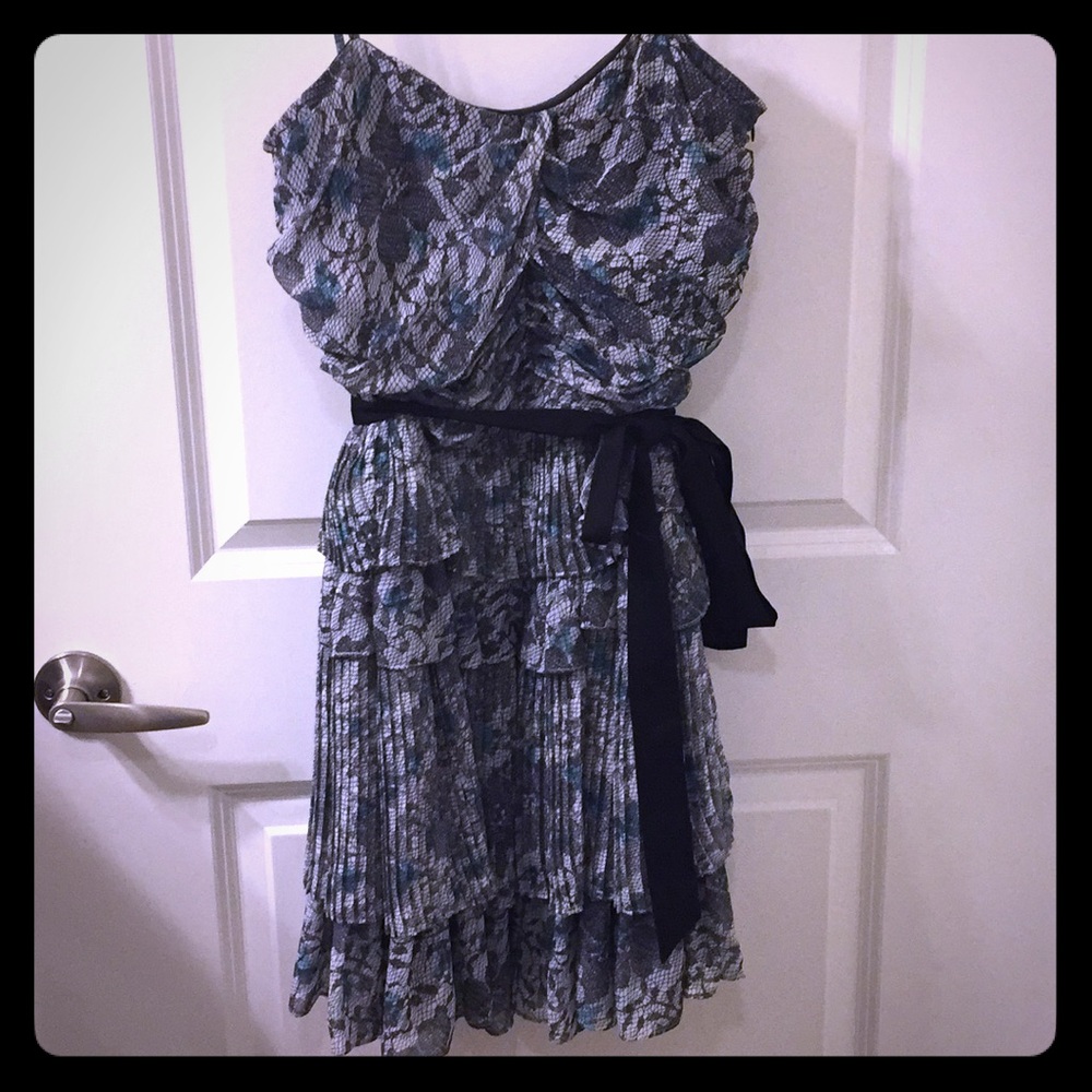 Convertible strap(less) mini dress